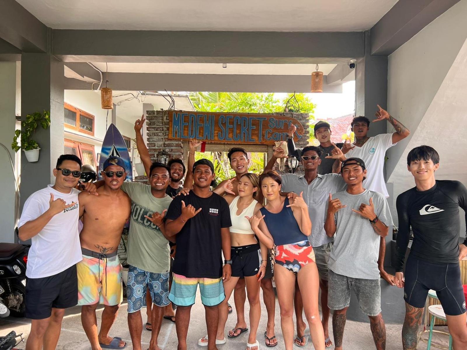 מלון פולוקאן Medewi Secret Surfcamp מראה חיצוני תמונה
