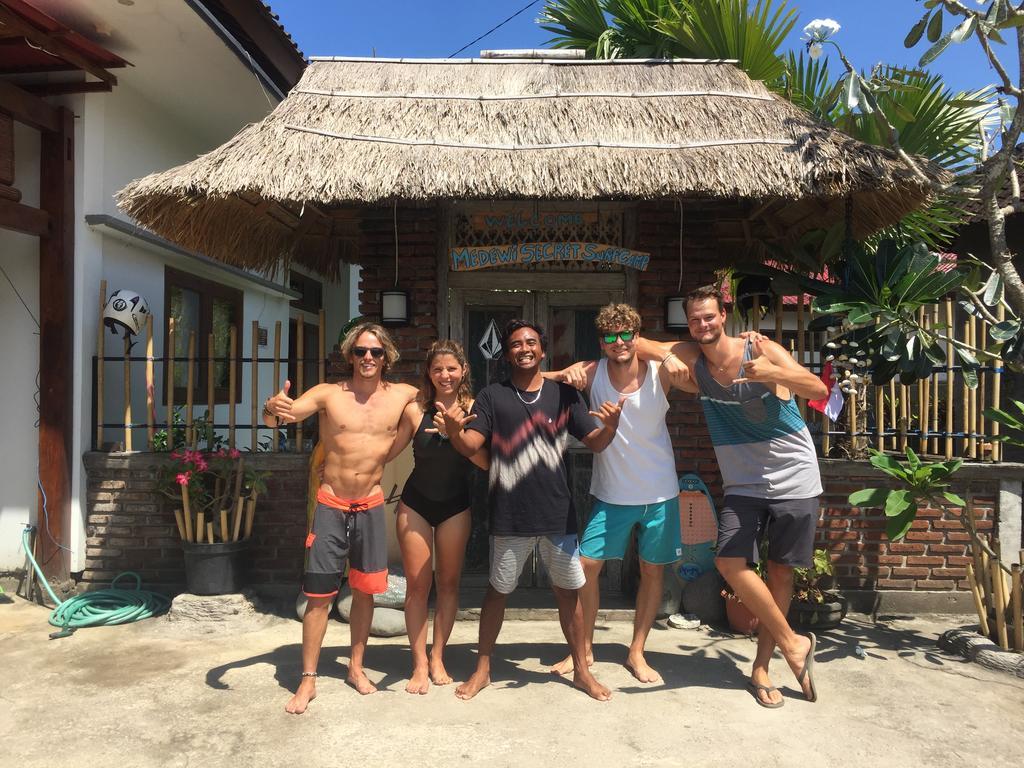 מלון פולוקאן Medewi Secret Surfcamp מראה חיצוני תמונה