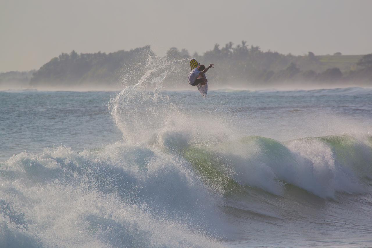 מלון פולוקאן Medewi Secret Surfcamp מראה חיצוני תמונה