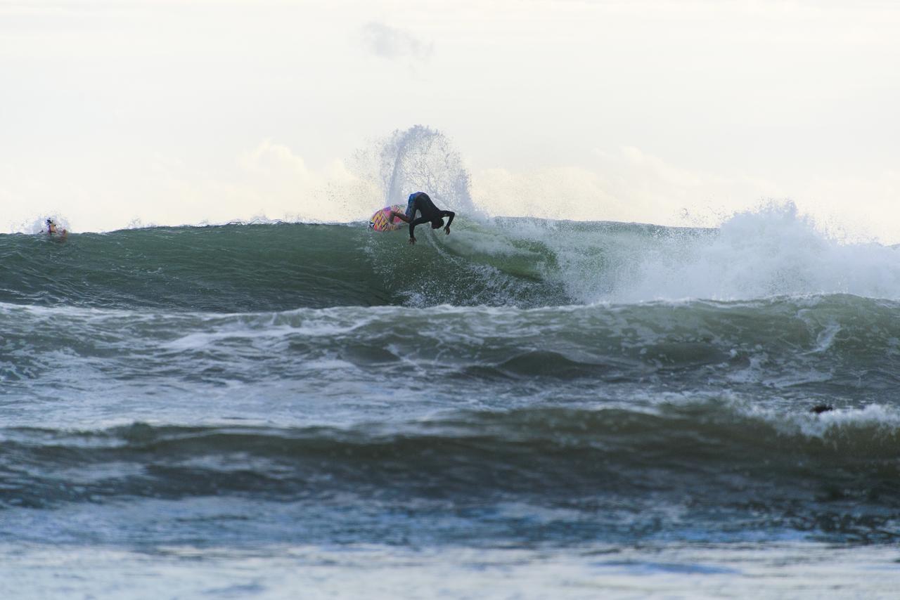מלון פולוקאן Medewi Secret Surfcamp מראה חיצוני תמונה